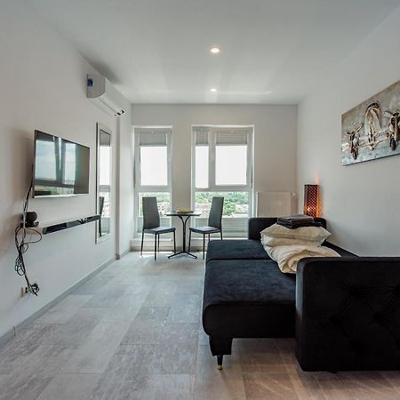Cozy Penthousestudio Cityview W12 Bucareste Exterior foto
